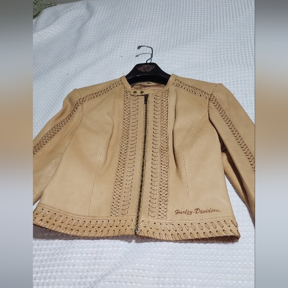 HARLEY DAVIDSON EUC WOMEN'S SIZE MEDIUM WANDERLUST LEATHER BIKER MOTORCYCLE COAT - Picture 2 of 12